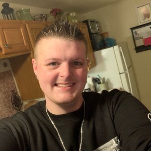 Meet your Posher, Dillon